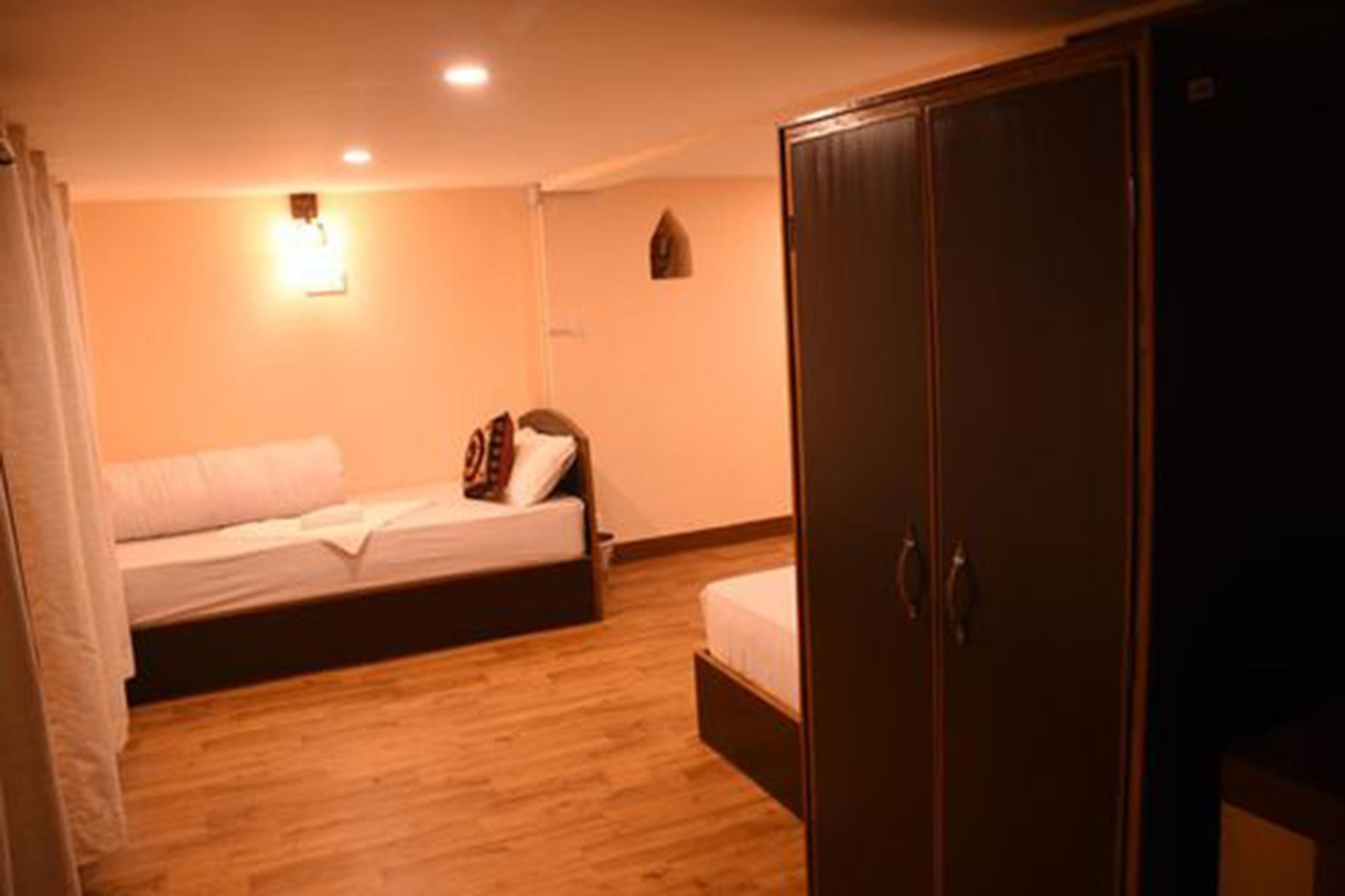 Subha Guest House บักตะปูร์ ภายนอก รูปภาพ